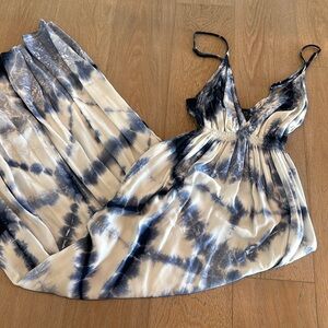 TIE DYE SMALL MAXI DRESS BLUE SMALL